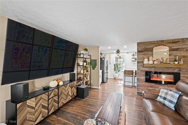 7084 Lake Road E, Madison, OH 44057