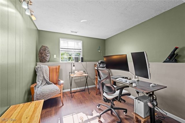 7084 Lake Road E, Madison, OH 44057