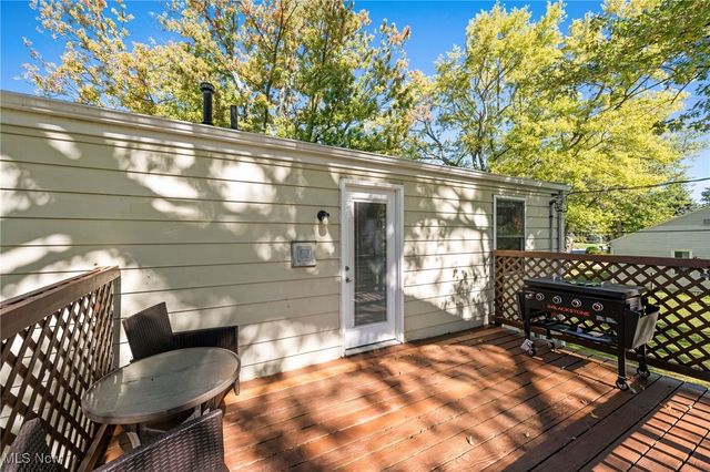 7084 Lake Road E, Madison, OH 44057