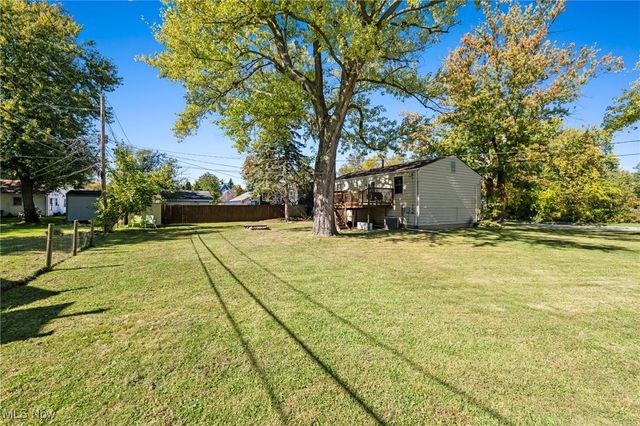 7084 Lake Road E, Madison, OH 44057