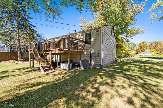 7084 Lake Road E, Madison, OH 44057