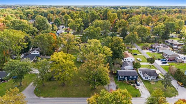 7084 Lake Road E, Madison, OH 44057