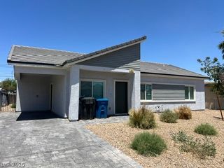 1912 Carver Avenue, North Las Vegas, NV 89032