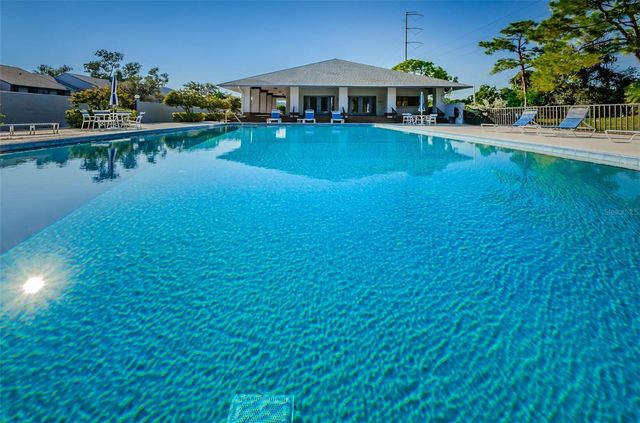 9150 PARK BOULEVARD 6, Seminole, FL 33777