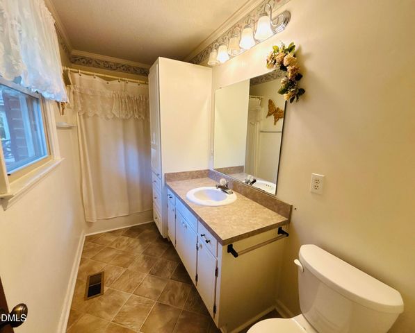 1957 Old Beulah Road, Selma, NC 27576