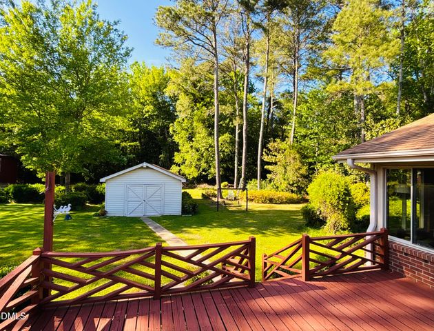 1957 Old Beulah Road, Selma, NC 27576