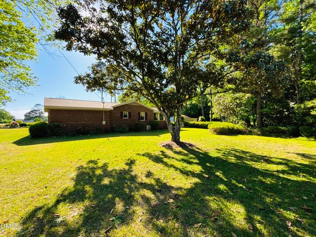 1957 Old Beulah Road, Selma, NC 27576