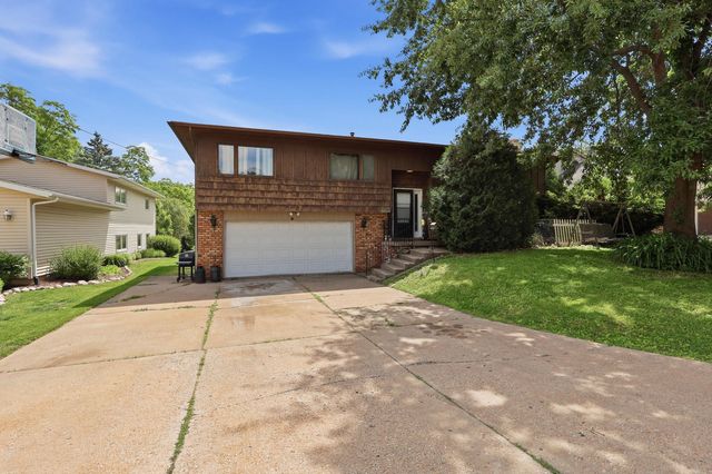 3007 46th Street, Rock Island, IL 61201