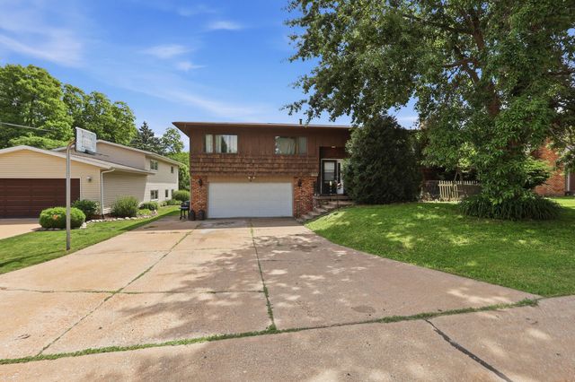 3007 46th Street, Rock Island, IL 61201