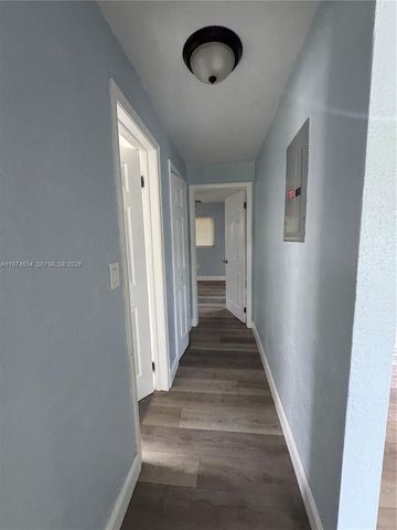 6868 NW 28th St, Sunrise, FL 33313