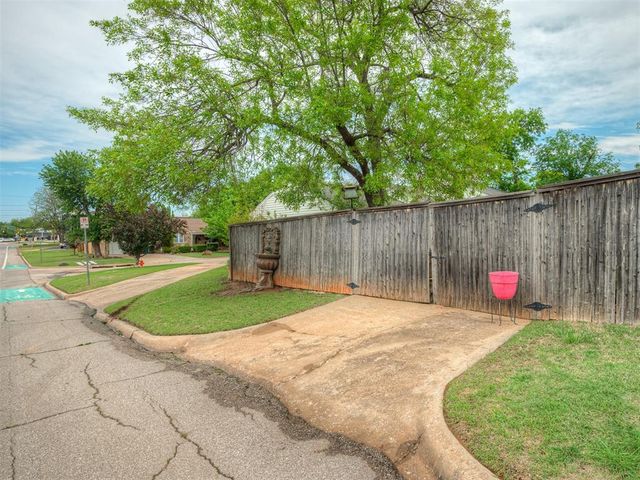 720 NW 49th Street, Oklahoma City, OK 73118