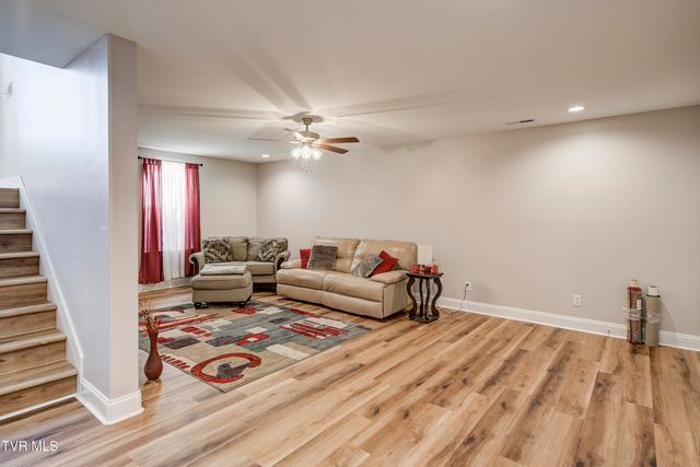1350 Lemongrass Drive, Jonesborough, TN 37659
