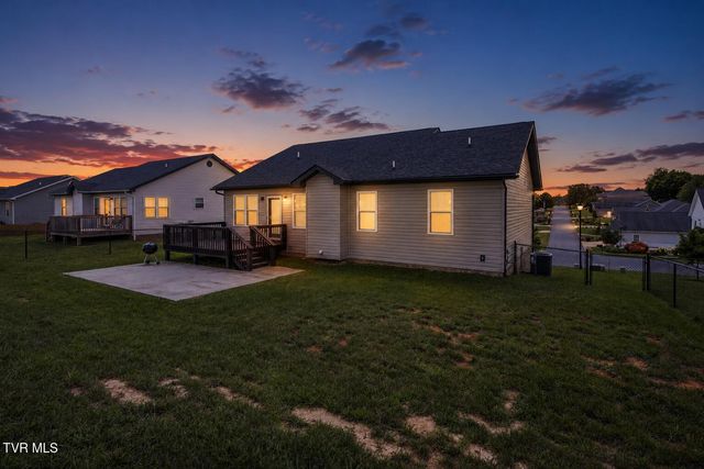 1350 Lemongrass Drive, Jonesborough, TN 37659