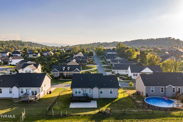 1350 Lemongrass Drive, Jonesborough, TN 37659