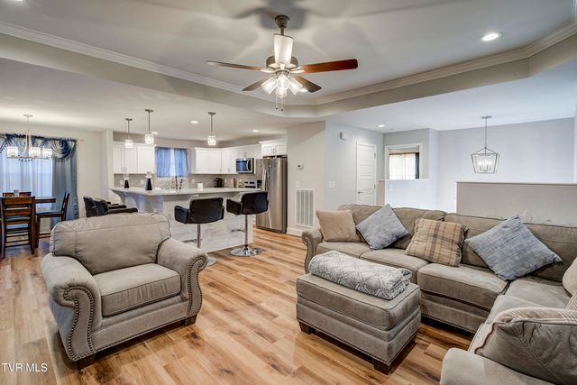 1350 Lemongrass Drive, Jonesborough, TN 37659