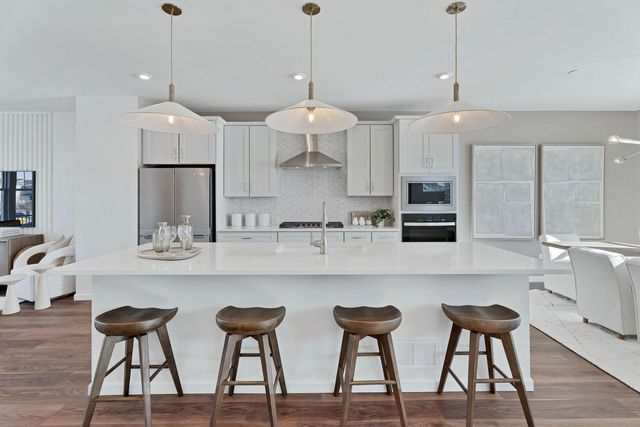 6307 Sandbelt Drive 33002, Woodridge, IL 60517