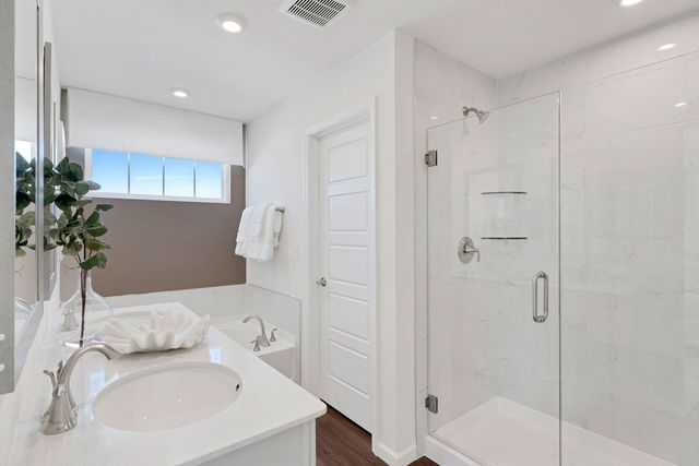 6307 Sandbelt Drive 33002, Woodridge, IL 60517