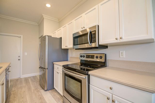 446 Rainbow Springs Terrace, Royal Palm Beach, FL 33411