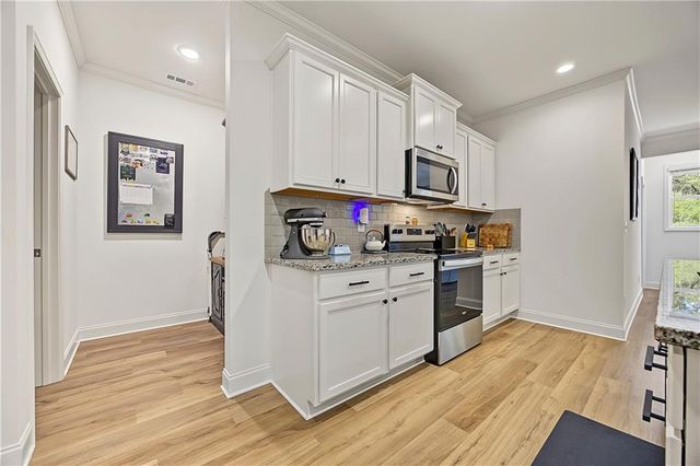 5398 Gray Birch Bend, Flowery Branch, GA 30542