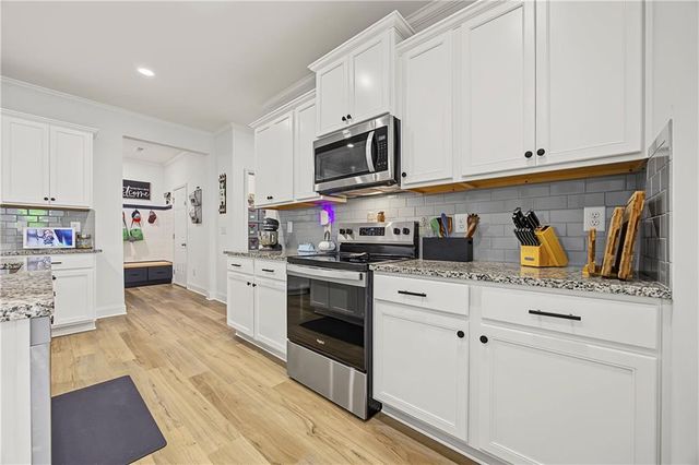 5398 Gray Birch Bend, Flowery Branch, GA 30542