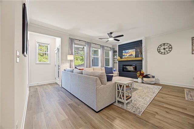5398 Gray Birch Bend, Flowery Branch, GA 30542