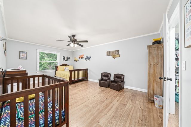 2727 Old Salem Dr, Cookeville, TN 38506