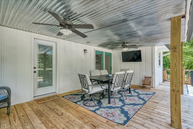 2727 Old Salem Dr, Cookeville, TN 38506