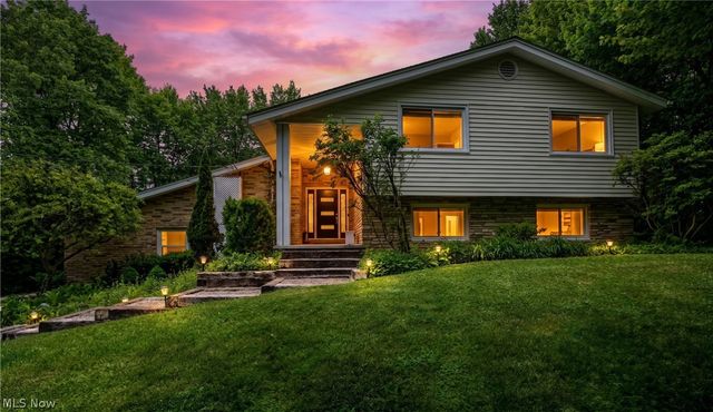 3136 Roberts Drive, Richfield, OH 44286