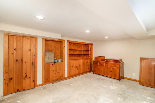 1746 Stanford Avenue, Saint Paul, MN 55105