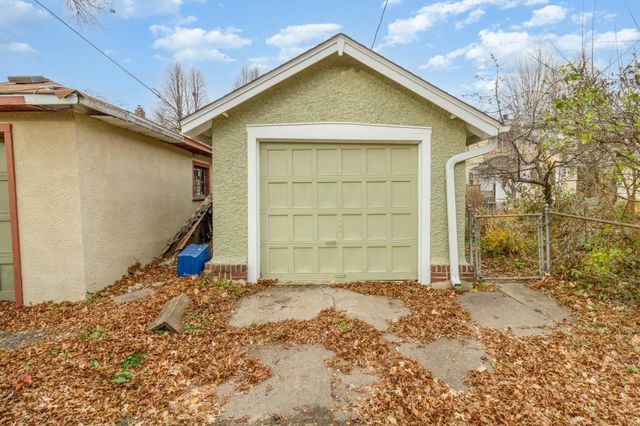 1746 Stanford Avenue, Saint Paul, MN 55105