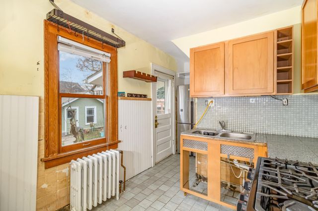 1746 Stanford Avenue, Saint Paul, MN 55105