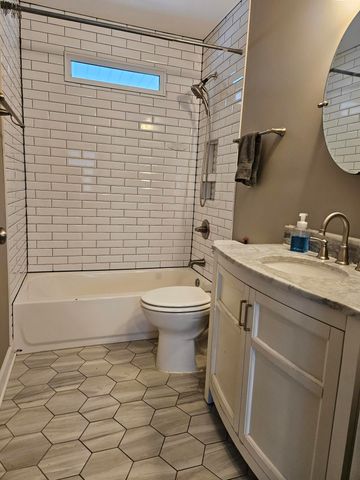 8129 Wicker Park Drive, Highland, IN 46322