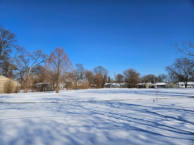 8129 Wicker Park Drive, Highland, IN 46322