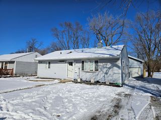 8129 Wicker Park Drive, Highland, IN 46322