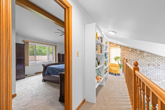 9201 W County Line ROAD, Milwaukee, WI 53224