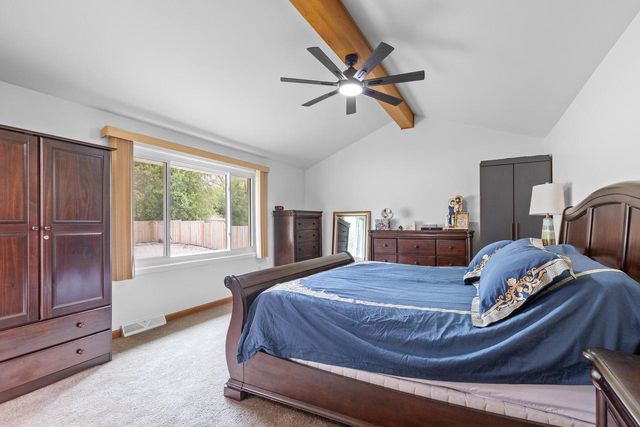 9201 W County Line ROAD, Milwaukee, WI 53224