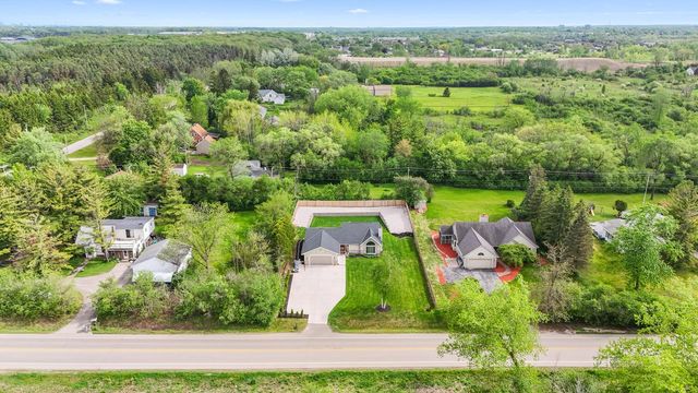 9201 W County Line ROAD, Milwaukee, WI 53224