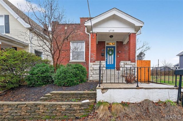 6758 Wise Avenue, St Louis, MO 63139