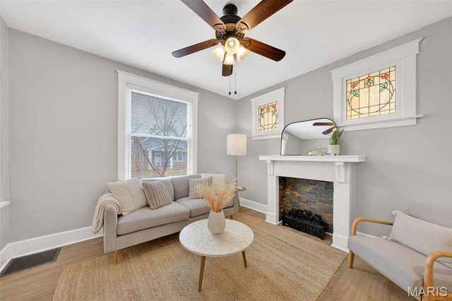 6758 Wise Avenue, St Louis, MO 63139