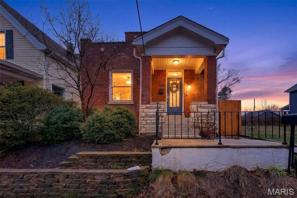 6758 Wise Avenue, St Louis, MO 63139