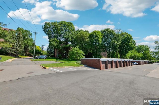 3031 Edwin Avenue 4H, Fort Lee, NJ 07024