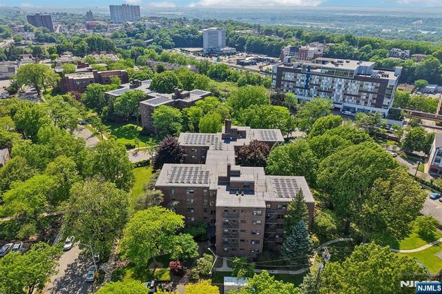3031 Edwin Avenue 4H, Fort Lee, NJ 07024
