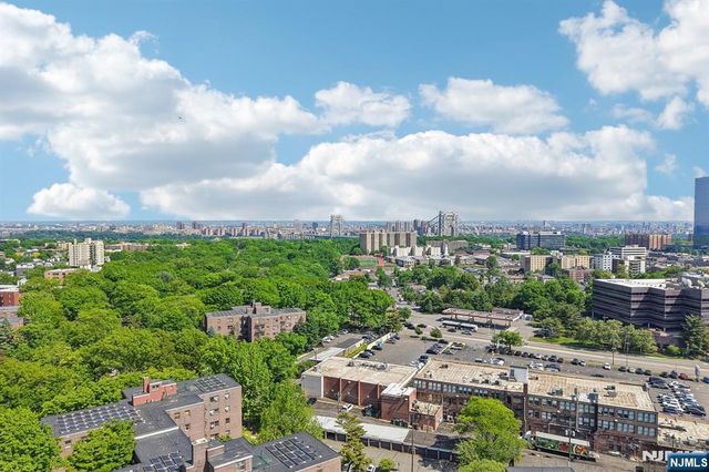 3031 Edwin Avenue 4H, Fort Lee, NJ 07024