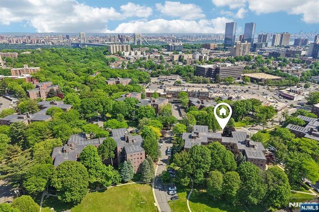 3031 Edwin Avenue 4H, Fort Lee, NJ 07024