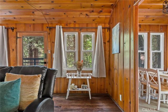 27010 State Highway 189, Blue Jay, CA 92317