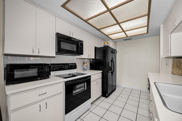3114 SUMMERVALE DRIVE, Holiday, FL 34691