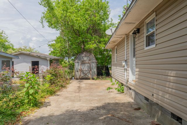 513 W Gordon Avenue, Rossville, GA 30741