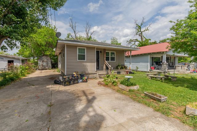 513 W Gordon Avenue, Rossville, GA 30741