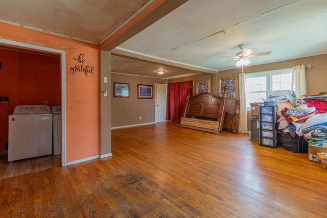 513 W Gordon Avenue, Rossville, GA 30741