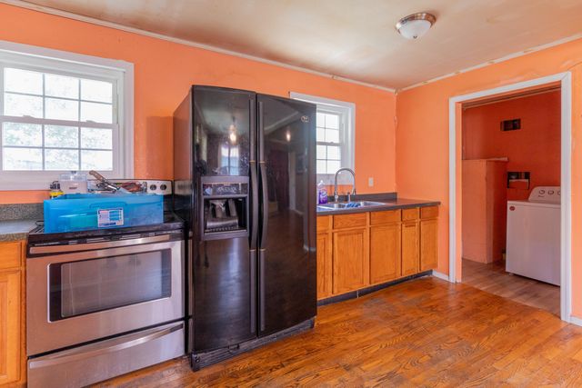 513 W Gordon Avenue, Rossville, GA 30741